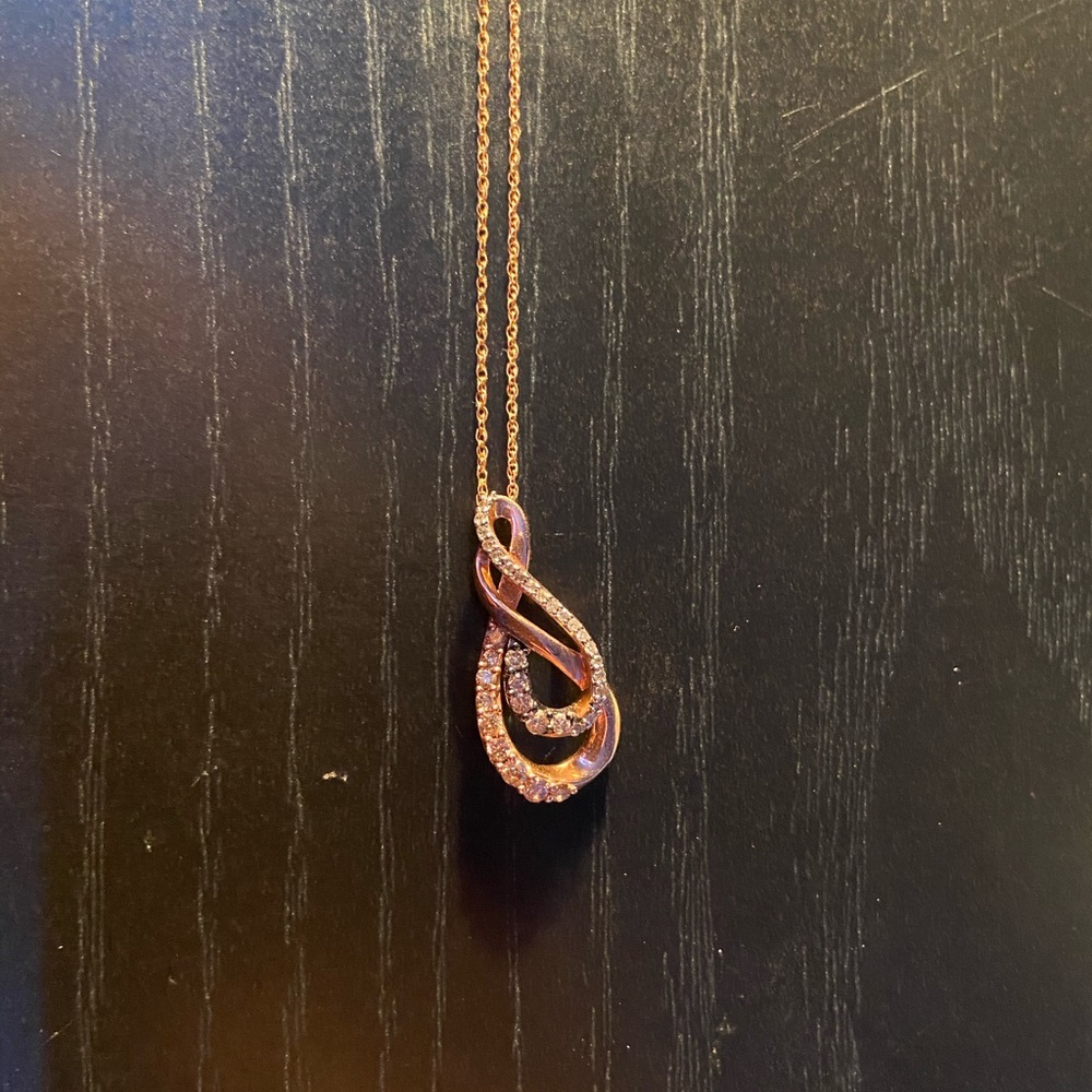 Women’s chocolate rose gold necklace & earrings